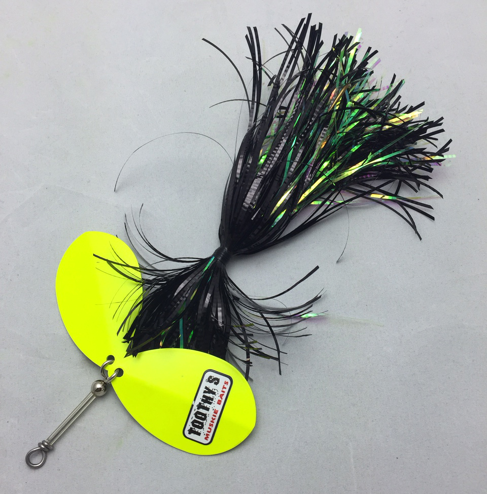  Tooth Shield Tackle Musky Bucktail (Snow White) Muskie Pike  Double 10 Inline Spinner Musky Lures Baits Tackle : Sports & Outdoors
